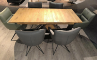 MCA - Essgruppe Paritta Limone 2 Stühle Leder Anthrazit Und Olive Grün Tisch Balkeneiche Massiv Gestell Metall Schwarz - 3