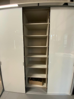 Eigene Herstellung - MARKE Cabinet ANLEGEN // Einbauschrank Front Plano Chrom Glas Superweiß Weiß Glänzend Innen Struktur Satingrau Grau - 6