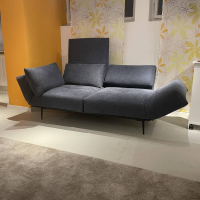 2-sitzer-sofas-franz-fertig-verwandlungssofa-jill-mit-rasterarmlehnen-bezug-dunkelblau-fuss-schwarz