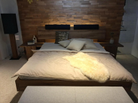 Voglauer - Bett Valpin Eiche Altholz Kopfteil Rindnappaleder Schwarz Inklusive Nachttische Und Beleuchtung - 5