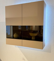 Hülsta - Hängevitrine Gentis Holz Lack Kernnussbaum mit zwei verglasten Türen - 6