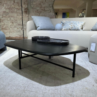 Ligne Roset - Couchtisch Lewa Platte Esche Schwarz Gebeizt Gestell Stahl Schwarz Seidenmatt Inklusive Keramikformplatte - 5