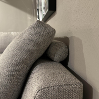 Violetta - Ecksofa Vesna Stoff M107 22 Lichtgrau Mit Verdeckten Gleitern Inklusive 4 Rückenkissen Mit Rollen - 3