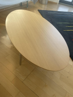 Kettnaker - Couchtisch Solo Ellipse Platte Eiche Matt Unterplatte Lichtgrau Grau Weiß Füße Chrom - 6