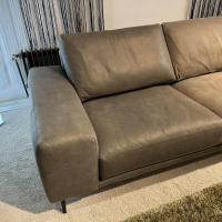 Natura - Ecksofa Redington Leder Montana Grey Grau Füße Metall Schwarz - 7