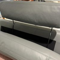 2-sitzer-sofas-erpo-sofa-cl990-in-leder-42-grau-fuss-57-in-metall-matt-schwarz-inkl-fussablage-und-5