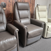 himolla - Ruhesessel 9773 Cumulus Quartett Leder Cubano A Braun Füße Schwarz Mit Aufstehhilfe - 2