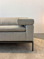Jori - Sofa Shiva Stoff Fregona C0105 Grau Gestell Metall Bronzefarbig Pulverbeschichtet Inkl. Verstellbarer Rückenlehne - 2