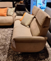 himolla - 2er Set Sofa 4151 Leder 27 Leonessa Desert Beige Metallkufe Anthrazit Mit Motorischer Wall Free Funktion Ohne Dekokissen - 10