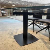 Draenert - Esstisch 1136 Titan Platte Glas Klar Bombiert Sockel 4 Stahl Schwarz Beschichtet Bombiert - 4