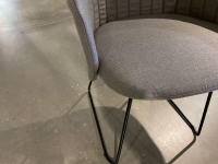 Cane Line - 4er-Set Stuhl Choice Stoff Cane Line Natté Taupe Grau Schale Polypropylen Schwarz Gestell Kufe Stahl Black Schwarz Warmverzinkt - 5