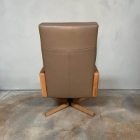 Signet - Sessel Gin Leder Prestige Walnuss Braun Gestell Eiche Massiv Geölt Inklusive Hocker - 7