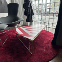 Driade - Couchtisch Zagazig Platte Laminat Rot Weiß Gestreift Gestell Stahl Gold Lackiert - 7