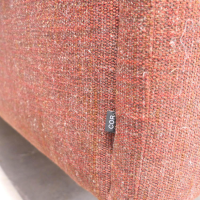 COR - Sofa Avalanche Stoff 9202 Dunkelrot Rot Ablage Und Gestell Lack RAL 3009 Oxidrot Rot Mit Hocker - 3