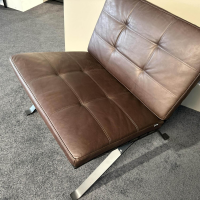 Girsberger - Lounge Sessel 1600 Black Edition Leder Vitoria 2122 Ebony Braun Gestell Schwarz Beschichtet - 2