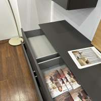 Loddenkemper - Wohnwand Minos 9767 Lack Schiefergrau Matt Absetzung Balkeneiche Mit Kabeldurchlass - 3