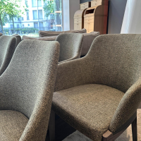 Molteni & C - 4er-Set Stuhl Chelsea Stoff Wait WE742 Olivia Grau Gestell Eiche Graphit Grau - 6