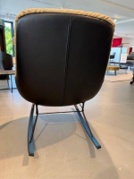 Freifrau - Sessel Leya Rocking Lounge Chair Stoff Bergen 477 Beige Leder Ebony 60009 Schwarz - 4