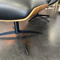 IP Design - Sessel Trinity Leder Space Black Schwarz Schale Nussbaum Geölt Sternfuß Metall Matt Schwarz Inklusive Hocker - 2