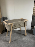 Team 7 - Babybett kids Stoff Grau Beige Gestell Erle Weißöl Inklusive Matratze - 4