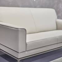 2-sitzer-sofas-jori-sofa-glove-pure-jr-8950-leder-celia-egg-untergestell-bronze-lackiert-177-01-8