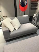 2-sitzer-sofas-poliform-lounge-sofa-mondrian-element-armlehne-links-mit-pouf-bezug-stoff-kushira-05-2