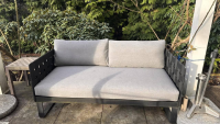 Sifas - Outdoor Sofa Komfy Stoff Flanelle Gris Grau Geflecht Polyester Schwarz Gestell Aluminium Schwarz Pulverbeschichtet Inkl. Kissen - 3