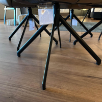 Ronald Schmitt Design - 4er Set Drehssessel Mirella C Leder Toledo Mocca Braun Gestell Metall Schwarz Pulverbeschichtet - 4