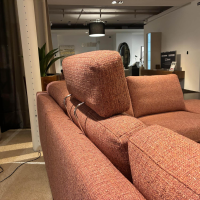 Contur - Ecksofa Enna Stoff Marinet 95 Coral Rosa Füße Metall Schwarz Inklusive Kopfstütze - 5