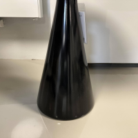 IP Design - Beistelltisch Roxy Fuß Holz Lackiert Tiefschwarz RAL 9005 Platte Glas Lackiert Flaschengrün - 7