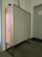 Scholtissek - Schrank Alleskönner Korpus Knorrige Eiche Puro Geölt Front Betonoptik Grau Gestell Rohstahl Schwarz Lackiert - 2