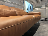 DSign - Ecksofa Dsign Corvo R Leder L155 68 Cognac Braun Kufe Anthrazit Mit Festem Hocker - 6