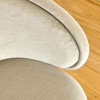 Freifrau - Armlehnstuhl Ona Bezug Stoff Velour Kvadrat Harald 3 143 Goldbeige Beige Stahlgestell Ona Messing ME021 - 9