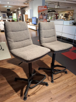 Raum.Freunde - 2er-Set Barhocker Jukka Stoff Alpine Braun Metall Schwarz - 6