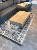Loddenkemper - Couchtisch Linee Living LS24 Galano Lack Terrabraun Grau Braun Absetzung Eiche Wellenoptik Füße Metall Schwarz - 3