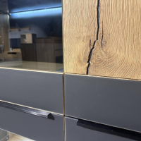 Mondo - Vitrine Natur Talvera Asteiche Massiv Geölt Bianco Lack Anthrazit Satiniert Mit Beleuchtung Tür Rechts - 5