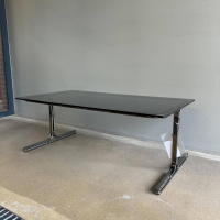 Walter Knoll - Schreibtisch Berlin Table 140 T1 Platte Rauchglas Schwarz Gestell Profilstahl Schwarz Chrom Mit Kunststoffgleitern - 5