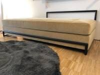 2-sitzer-sofas-classicon-sofa-day-bed-stoff-dedar-dante-senape-curry-gestell-stahl-schwarz-265-01-2