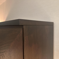 Scholtissek - Schrank Varus Korpus Knorrige Eiche Wengefarben Dunkelbraun Front Glas Optiwhite Weiß Matt - 7