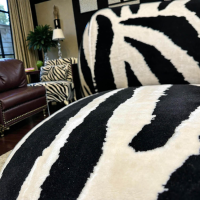 Bretz - Sessel Tharuun Stoff 67 8046 Velours de Gene Zebra Weiß Schwarz Teller Metall Teilpoliert - 4