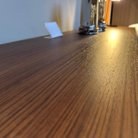 Porro - Gallery Low Cupboard Außen Holzfarbe Mongoi Innen Giallo Mustard Gelb Rückwand Spiegel Mit Beleuchtung - 7