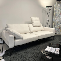 Bielefelder Werkstätten - Sofa Spirit BW155-3006 Stoff Mara Weiß Metallfuß Schwarz Matt mit Rückenbügel und Kissen - 7