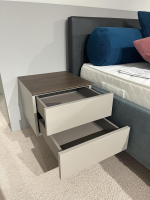 Novamobili - Nachtkommode Living 2023 Lack Visone Matt Grau Innen Perla 46 Abdeckplatte 72 Noce - 2