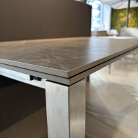 Zumsteg - Ausziehtisch Spezia Platte Dekton Keramik Dark Grey Grau Gestell Edelstahl CNS Mit Beidseitiger Verlängerung - 4
