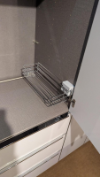 Nolte - Schrank Horizont 110 Front Glas G71 Seidengrau Grau Weiß Korpus Polarweiß Weiß Innen Leinenoptik Twist - 3