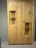 Wöstmann - Vitrinenschrank WM 1830 Kerneiche Rückwand Hirnholz Mit Innenbeleuchtung Und Funkdimmer - 4