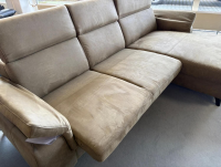Polsteria - Ecksofa Lava Stoff Mikrofaser Gringo Olive Grün Grau Fuß Schwarz Mit Armteilverstellung Kopfteilverstellung Und Elektrisch Verstellbarer Sitzvorzug - 2
