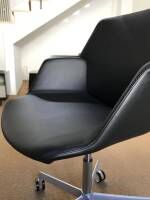 buerostuehle-lapalma-buerostuhl-uno-s230-softleder-p1-schwarz-dreh-und-hoehenverstellbar-auf-rollen-2