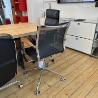 Alias - Konferenzstuhl Meetingframe Polyesternetzgewebe Schwarz Drehgestell Aluminium Verchromt - 2