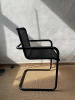 Tecta - Freischwinger Armlehnstuhl D41 Schwarz Stahlgestell Pulverbeschichtet - 3